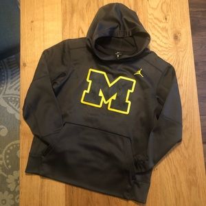 Boys Jordan brand Michigan Wolverines hoodie med